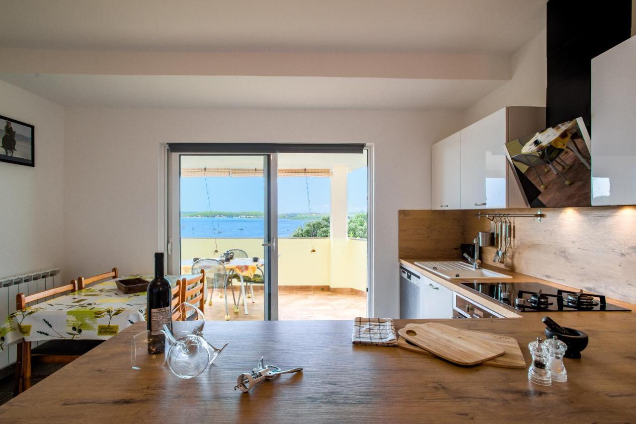 Sun&Sea Apartments Medulin A4 外观 照片