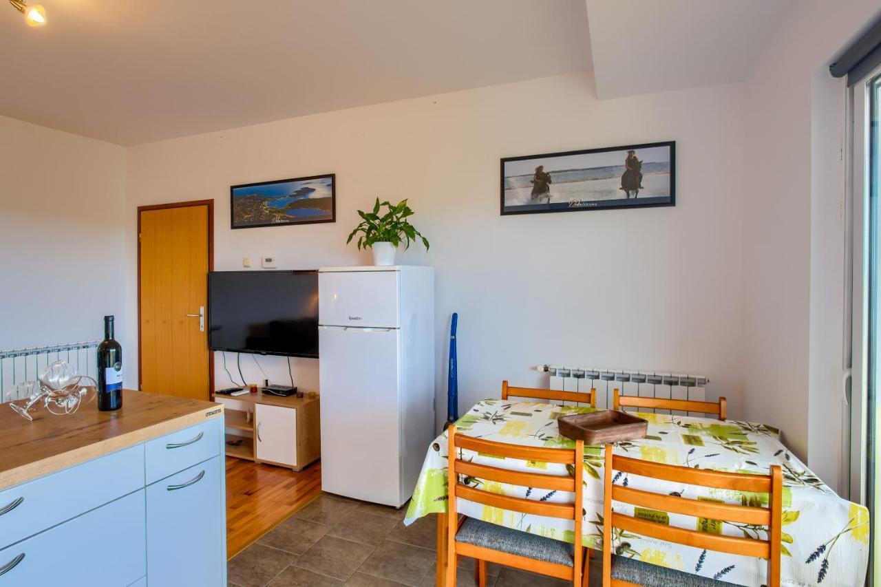 Sun&Sea Apartments Medulin A4 外观 照片